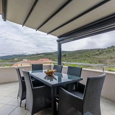 Doric アパート *