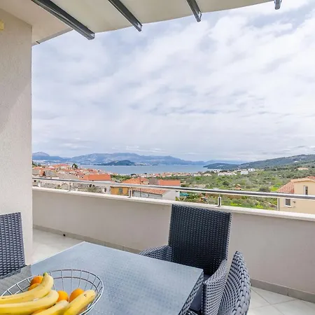 Doric Apartman Slatine