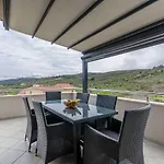 Doric Apartament *