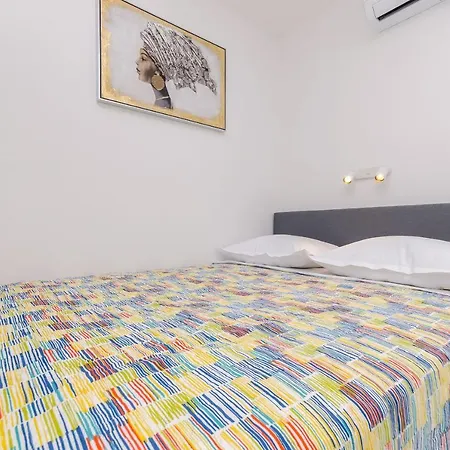 Apartamento Doric Slatine